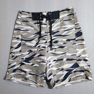 Under Armour board shorts men's sz 30 grey colour wave pattern summer swim wear